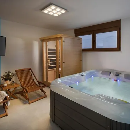 Holiday Home In Vir With Terrace, Air Conditioning, Wifi Washing Machine 4740-1 Prázdninový dům